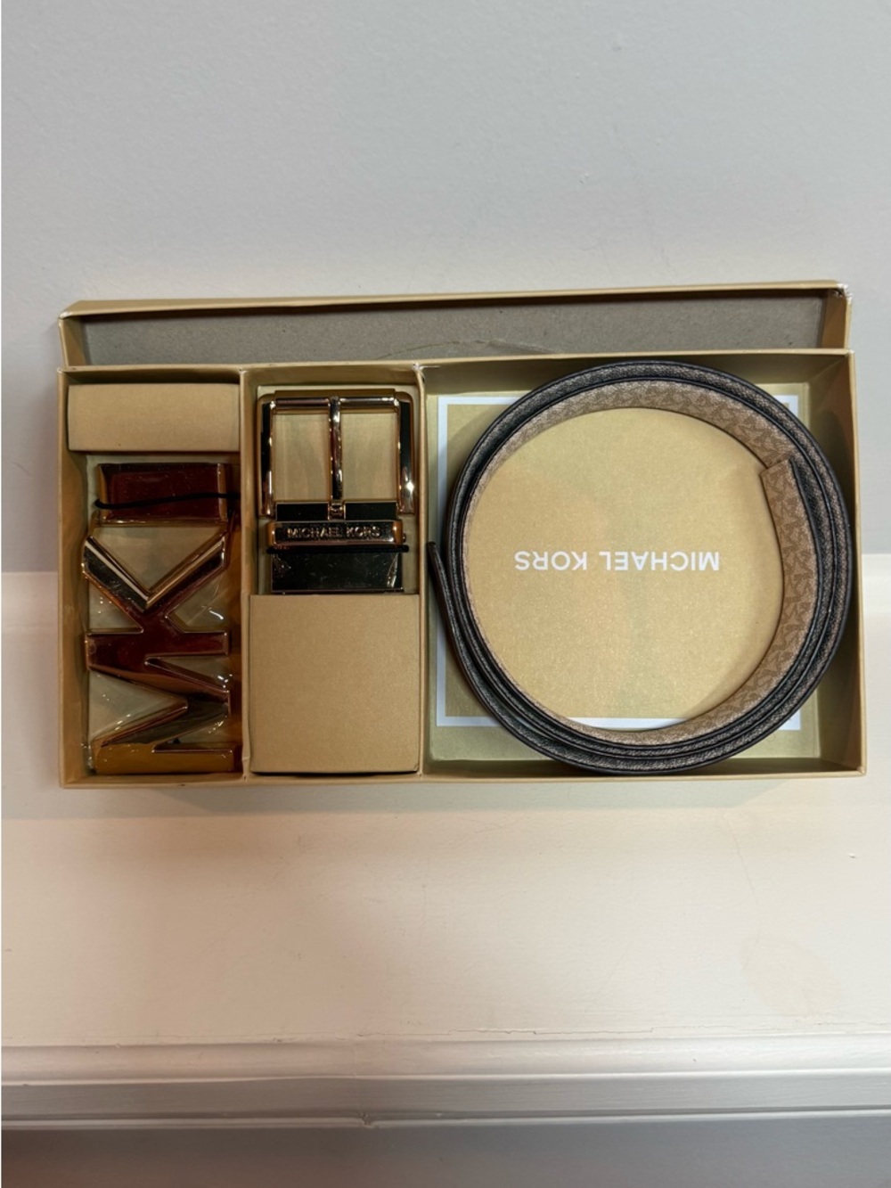 Michael Kors womens 2 in 1 reversible Leather belt - Picture 1 of 5